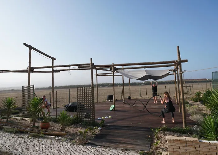 Shark's Деревянный коттедж *