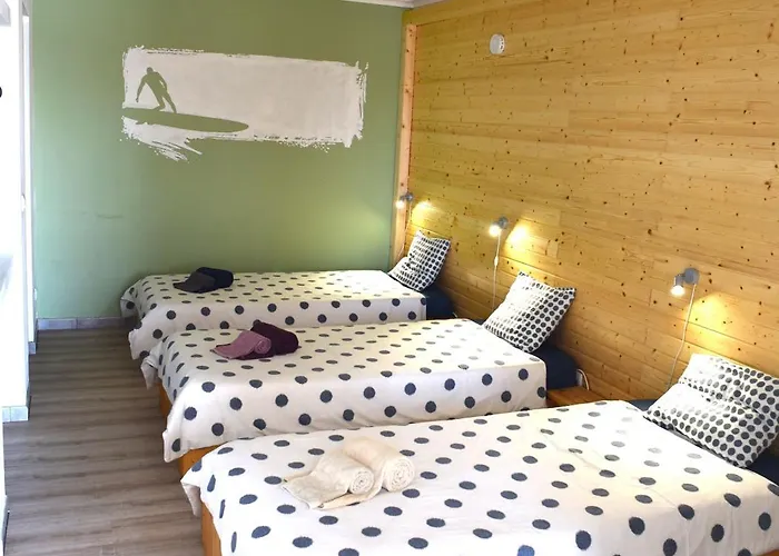 Деревянный коттедж Shark's *