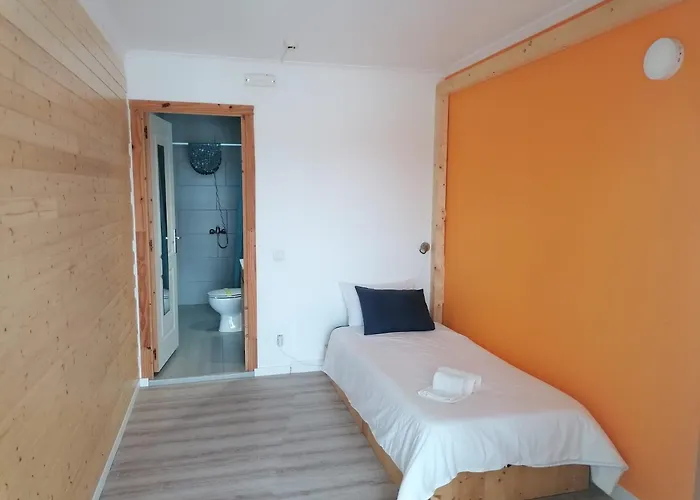 Shark's Деревянный коттедж *