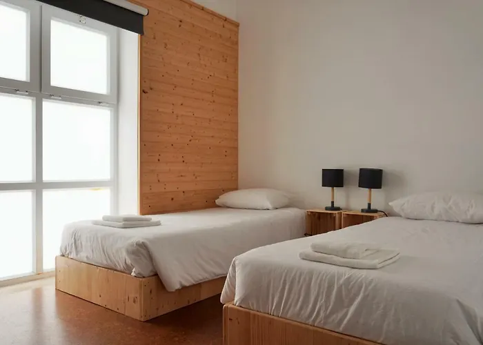 Shark's Деревянный коттедж *